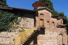 Khám phá nhà thờ cổ nổi tiếng nhất đất nước Bulgaria