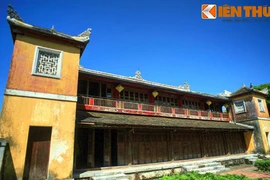 Khám phá cửa thiền trong Tử Cấm Thành Việt Nam 