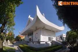 Ngắm ngôi chùa có kiến trúc độc lạ hiếm có ở Việt Nam 