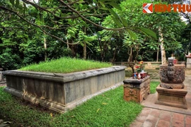 Bức tượng hy hữu trong lăng mộ vua Lê Thái Tổ 