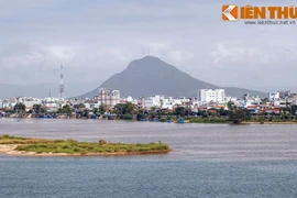 Phong thủy linh thiêng của ngọn núi giúp Phú Yên thành "địa linh nhân kiệt" 