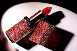 Khóc thét những thỏi son sang chảnh giá vài trăm tỷ đồng