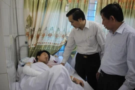 Hỗ trợ cho các công nhân trong vụ nổ lò hơi tại Nghệ An