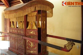 Cận cảnh chiếc kiệu cổ tuyệt đẹp ở Tử Cấm Thành Huế