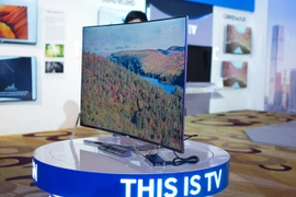 Ngắm TV Samsung SUHD không viền giá từ 32 triệu đồng tại VN