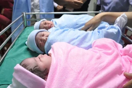 Tổng cục Dân số nói gì về đề xuất sinh con thứ 2 được hỗ trợ mua nhà ở TP.HCM?