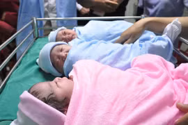 Tổng cục Dân số nói gì về đề xuất sinh con thứ 2 được hỗ trợ mua nhà ở TP.HCM?