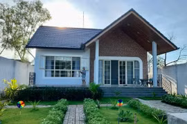 Ngắm ngôi nhà gần gũi thiên nhiên của vợ chồng nghệ sĩ Kim Xuân tại Sài Gòn