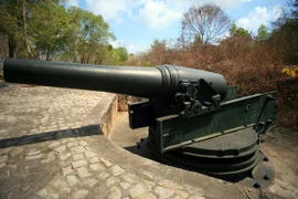 Tận mục trận địa pháo cổ lớn nhất Đông Dương của VN