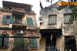 Tận mục loạt nhà cổ trông như... sắp sập khắp Việt Nam