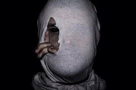 Bộ ảnh nghệ thuật ma quái ai xem cũng chết khiếp