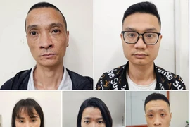 Bắt nhóm đối tượng cá độ bóng đá, mua bán số lô, số đề