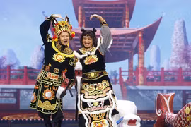 Thiên Lôi Tiến Minh bật mí: “Táo Quân 2024 sẽ sốc, độc, lạ“