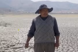 Hồ Titicaca, nơi lưu trữ nước ngọt lớn nhất Nam Mỹ đang cạn dần 