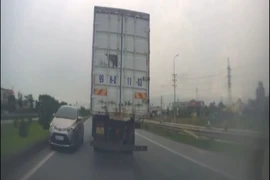 Đi ngược chiều trên cao tốc Hà Nội - Bắc Giang, tài xế bị phạt nặng