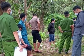 Giải mã bí ẩn thi thể nữ giới bị đốt, giấu trong bụi cây