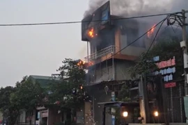 Kịp thời khống chế liên tiếp 2 vụ cháy ở Hà Nội