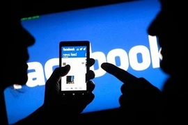 Làm nhục người khác trên mạng, 2 chị em bị khởi tố