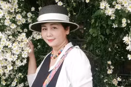 Tuổi xế chiều, NSND Minh Hằng thích nghi với cuộc sống độc hành