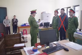 Hà Giang: Bắt nguyên Giám đốc Chi nhánh Văn phòng đăng ký đất đai huyện