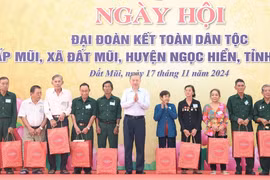 Tổng Bí thư Tô Lâm dự ngày hội Đại Đoàn kết toàn dân tộc