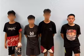 Bắt khẩn cấp đối tượng lạng lách, đánh võng trên cầu Nhật Tân