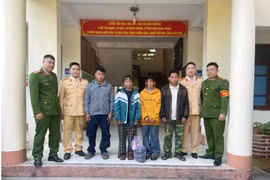 Ngăn chặn 2 bé gái nghe lời xúi giục qua mạng bỏ nhà đi tìm việc