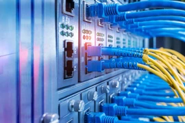 Nhật Bản lập kỷ lục truyền 402 Tb dữ liệu bằng cáp quang