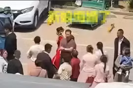 Nghe lời bạn thân, cô dâu biến đám cưới thành ngày buồn