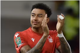 Jesse Lingard "thả thính" mỹ nhân bốc lửa của Hàn Quốc 