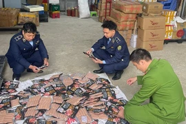 Hà Nội: Xử phạt 4 cơ sở kinh doanh thực phẩm, mỹ phẩm lậu