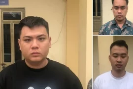 Bí mật bên trong căn nhà riêng có hệ thống cửa kiên cố