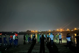 Vụ 5 học sinh mất tích trên sông: Tìm thấy một thi thể nữ