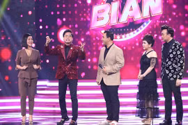 Đôi dép tổ ong huyền thoại- thương hiệu riêng của Quyền Linh