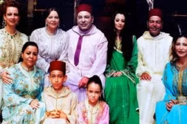 Vị hoàng đế cưới 500 vợ, sinh 525 con trai và 342 con gái