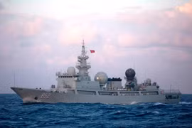 Không mời mà đến, Trung Quốc cử tàu do thám theo dõi RIMPAC