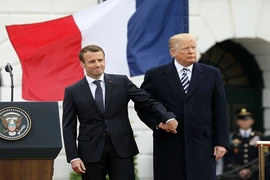 Tổng thống Pháp thăm Mỹ sau chiến dịch không kích Syria