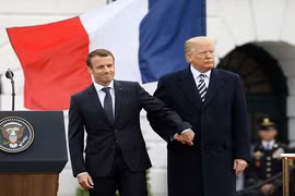 Tổng thống Pháp thăm Mỹ sau chiến dịch không kích Syria