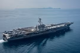 Siêu tàu sân bay USS Carl Vinson sáng nay đến Đà Nẵng