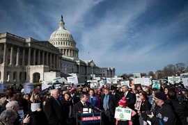 Chính trường Mỹ và "bóng ma" quấy rối tình dục