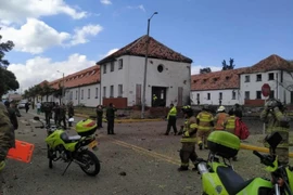 Học viện cảnh sát Colombia bị đánh bom, Ít nhất 75 người thương vong