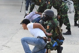 Bộ đội biên phòng Việt Nam - Trung Quốc diễn tập chống khủng bố