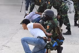 Bộ đội biên phòng Việt Nam - Trung Quốc diễn tập chống khủng bố