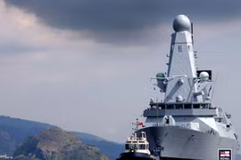 Ấn tượng vẻ đẹp khu trục hạm cao nhất châu Âu