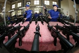 Thủ tướng: Đổi mới cách thức phát triển công nghiệp quốc phòng an ninh