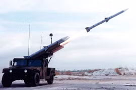 AMRAAM AIM-120: Sát thủ diệt chiến đấu cơ của Mỹ