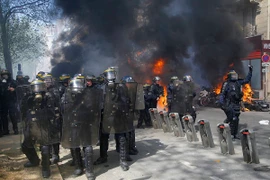 Nhà thờ Đức Bà và giấc mơ đầy bi kịch của dân nghèo Pháp