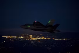 Tự tin bay đêm, F-35A Nhật mất tích giữa Thái Bình Dương