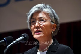 Hàn Quốc xem xét dỡ bỏ một phần lệnh trừng phạt Triều Tiên