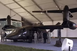  V-280 Valor: Đứa con lai UH-60 và V-22 của Quân đội Mỹ